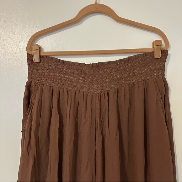Sundance Smocked Waist Flowy Wide Leg Pants Womens Brown - Picture 2 of 7